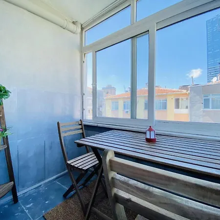 アパート Missafir Stylish Flat Close To Malls In Sisli *